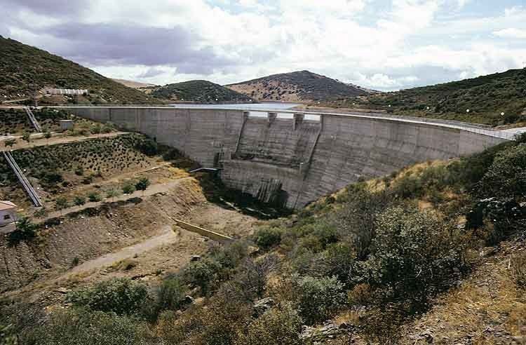 Presa de la Fresneda.