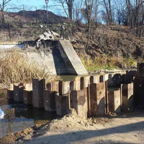 Arquetas de toma en rio